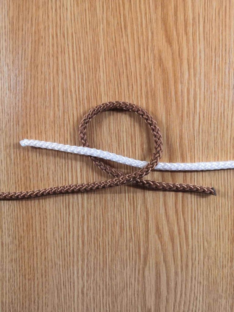 How to tie Riggers Knot(Hunters bend) - Bushcraft Empire